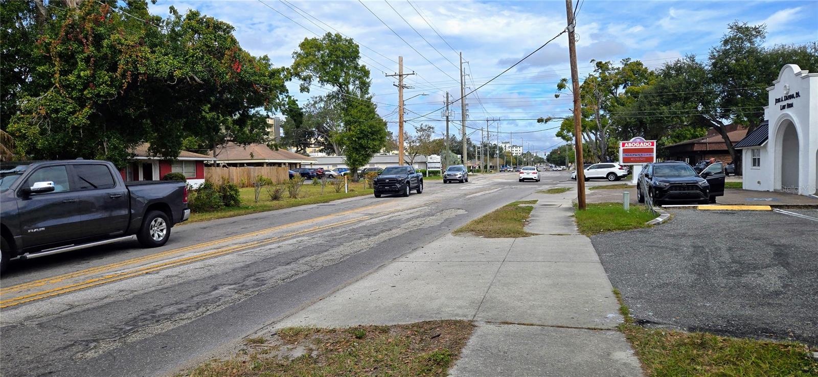 Image 8 of 49 For 4220 Habana Avenue