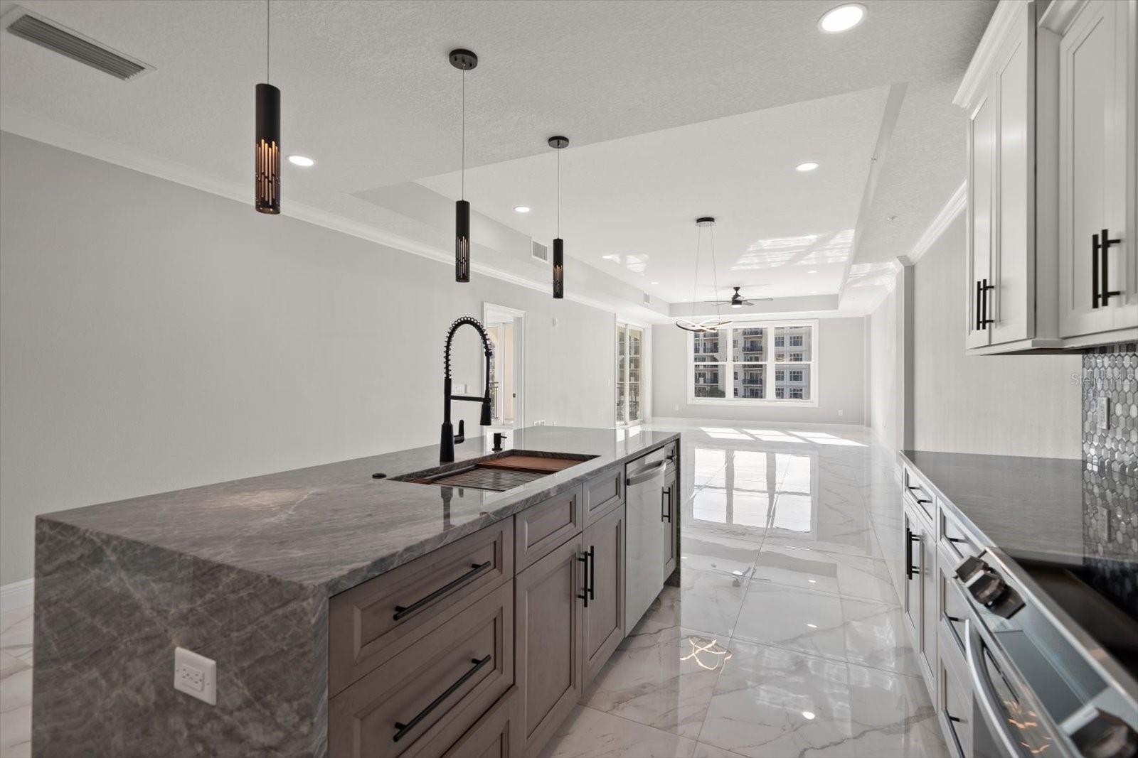 Image 15 of 48 For 211 Dolphin Point 301