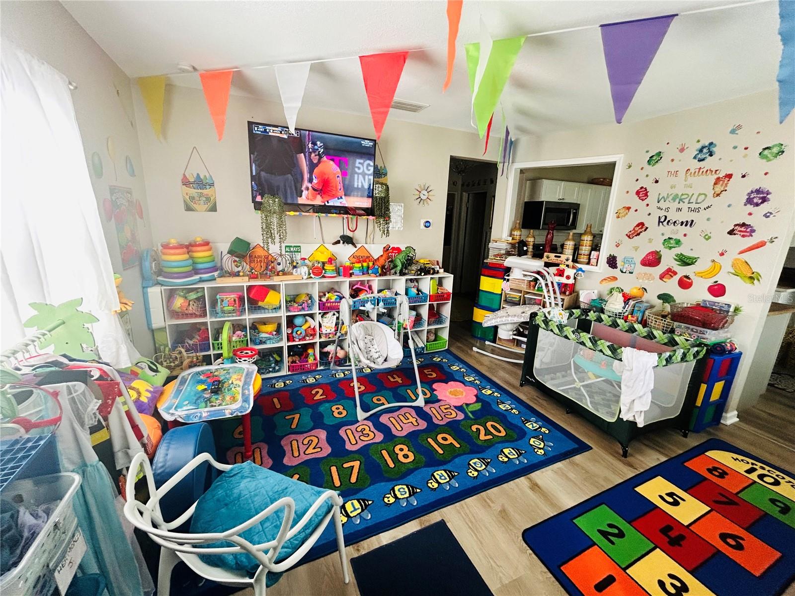 Image 7 of 30 For 4611 14th Avenue S