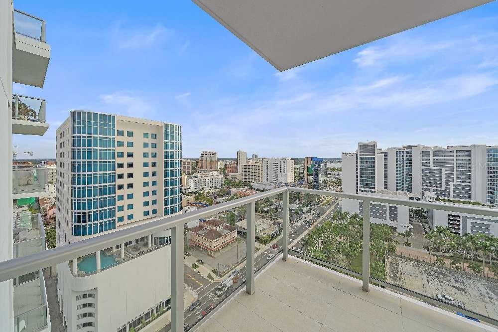 Image 5 of 55 For 301 Quay Commons  1707