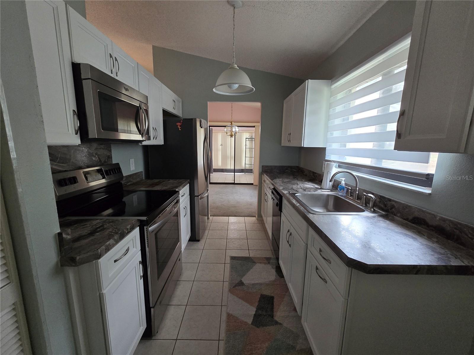 Image 9 of 22 For 8055 Picketts Court 8055