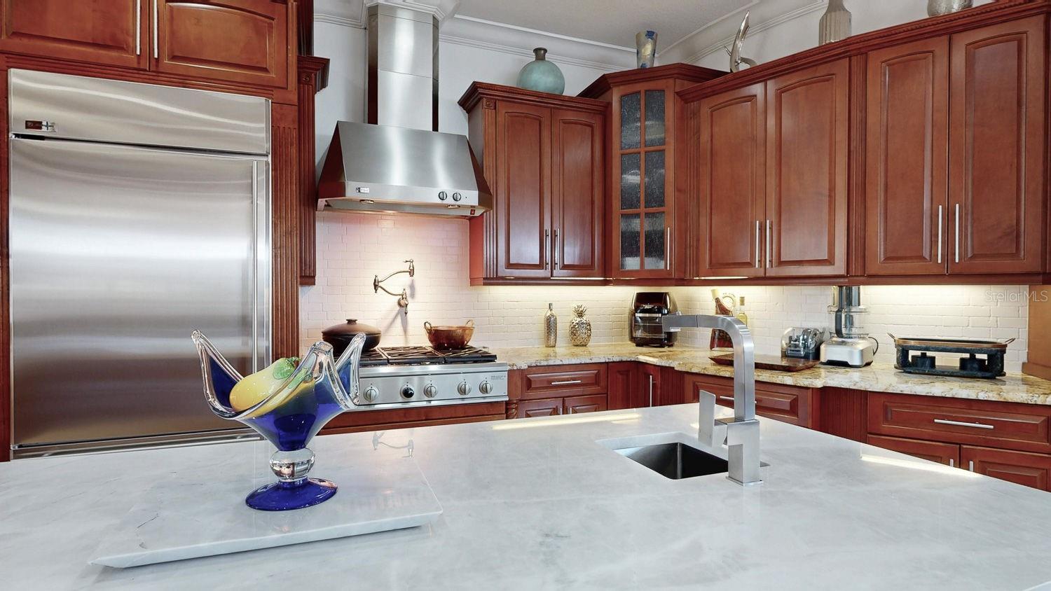 Image 22 of 100 For 6233 Bayshore Boulevard