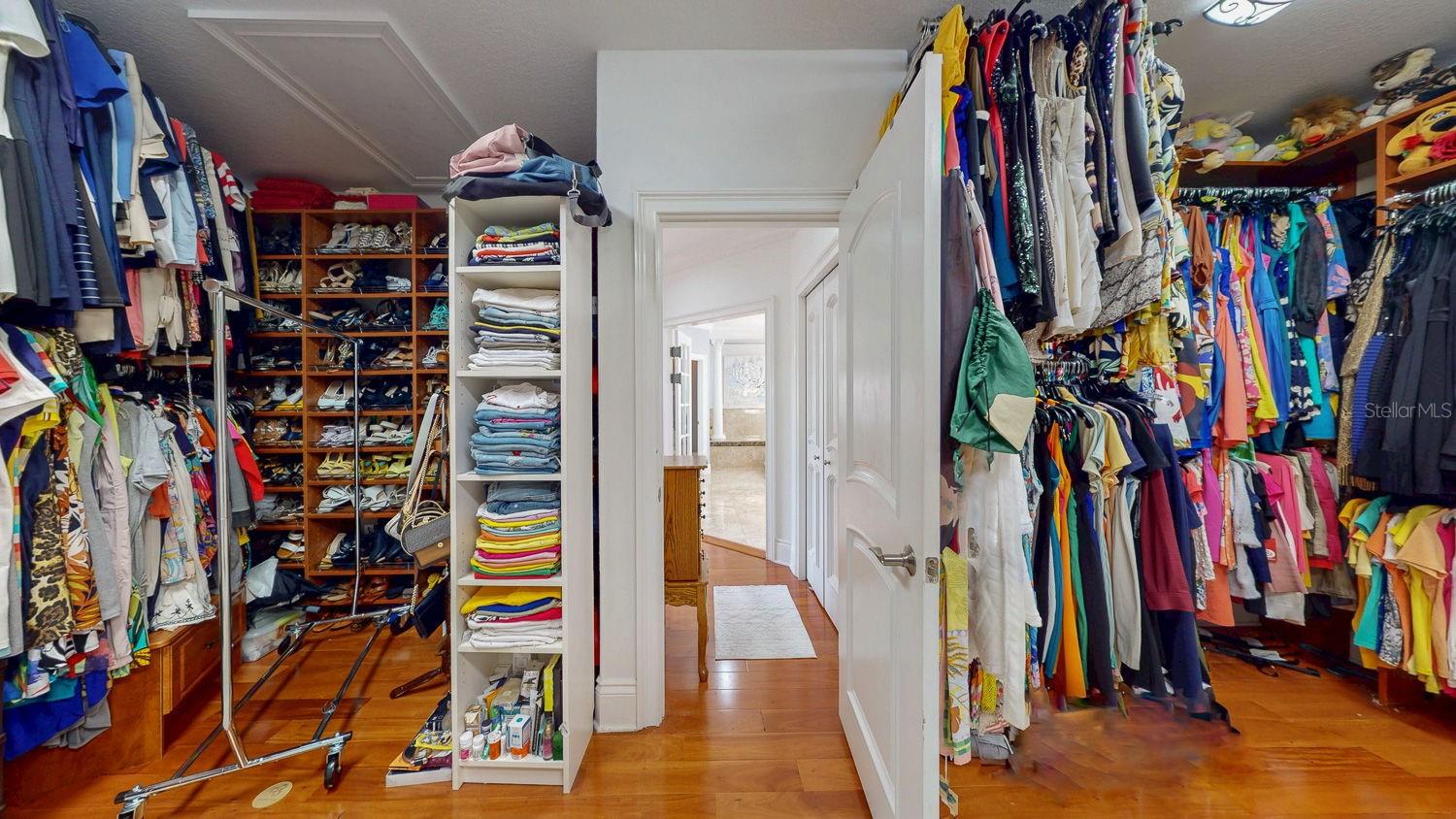 Image 71 of 100 For 6233 Bayshore Boulevard