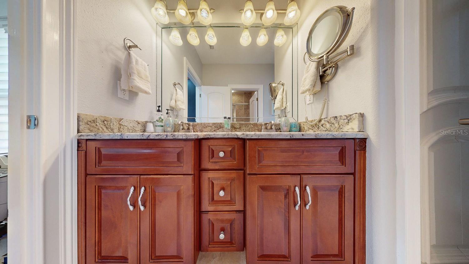 Image 79 of 100 For 6233 Bayshore Boulevard