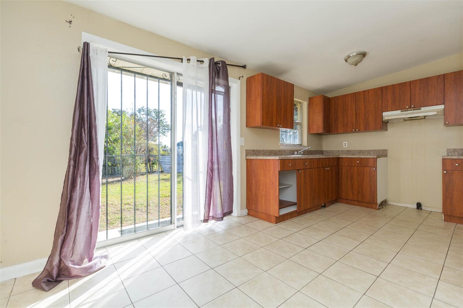 Image 12 of 32 For 5016 86th Street