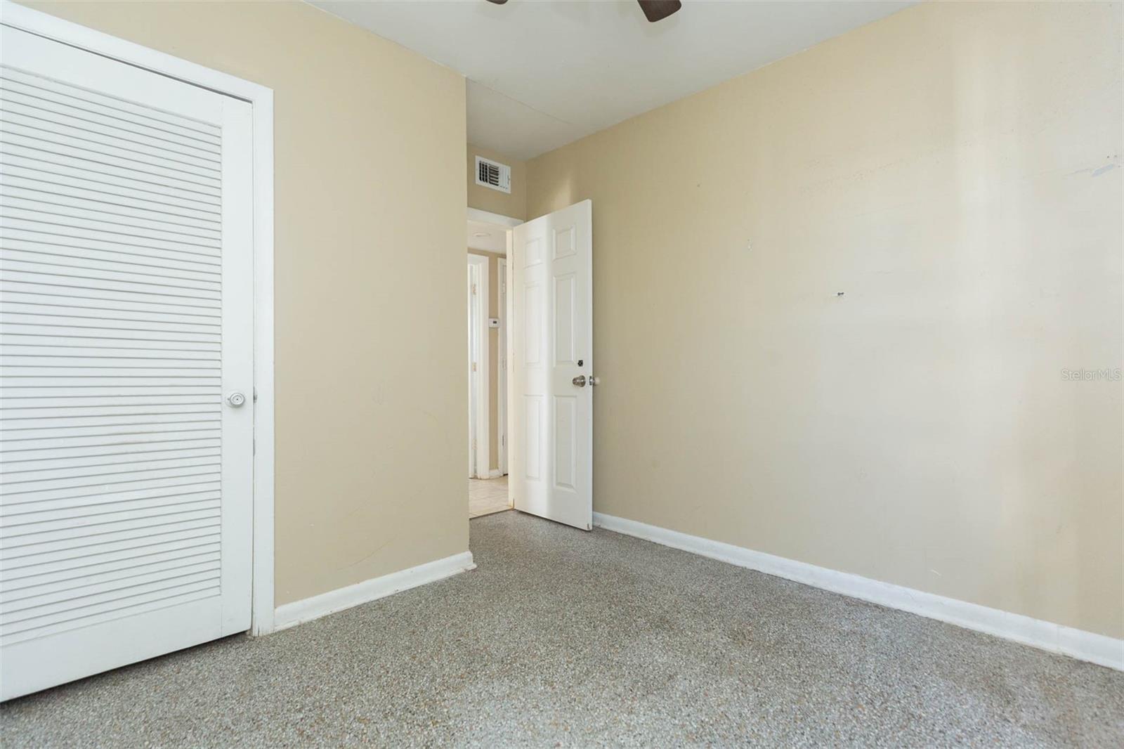 Image 17 of 32 For 5016 86th Street