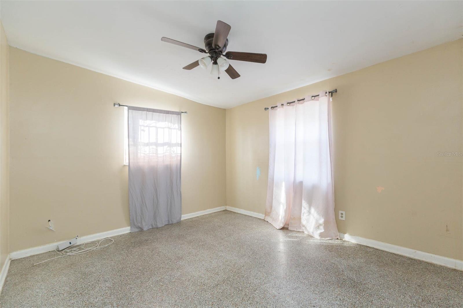 Image 18 of 32 For 5016 86th Street