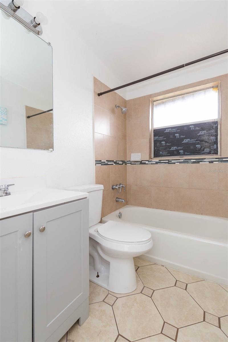 Image 24 of 32 For 5016 86th Street