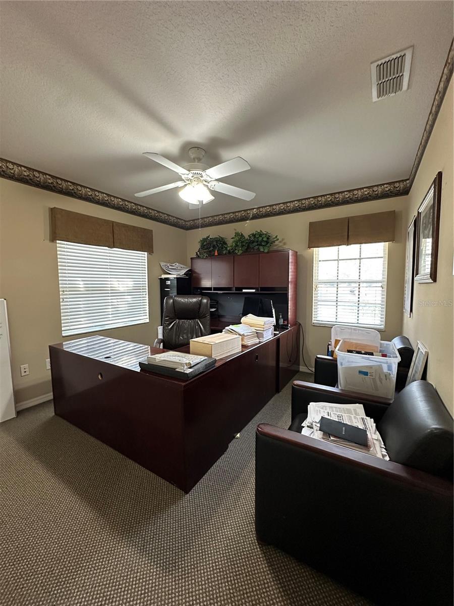 Listing photo id 12 for 8345 Gunn Highway