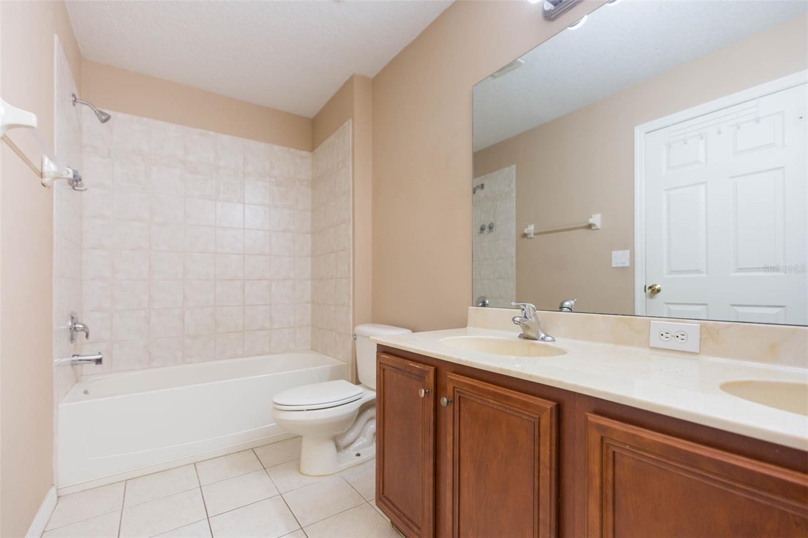 Image 24 of 37 For 8547 Sandpiper Ridge Avenue