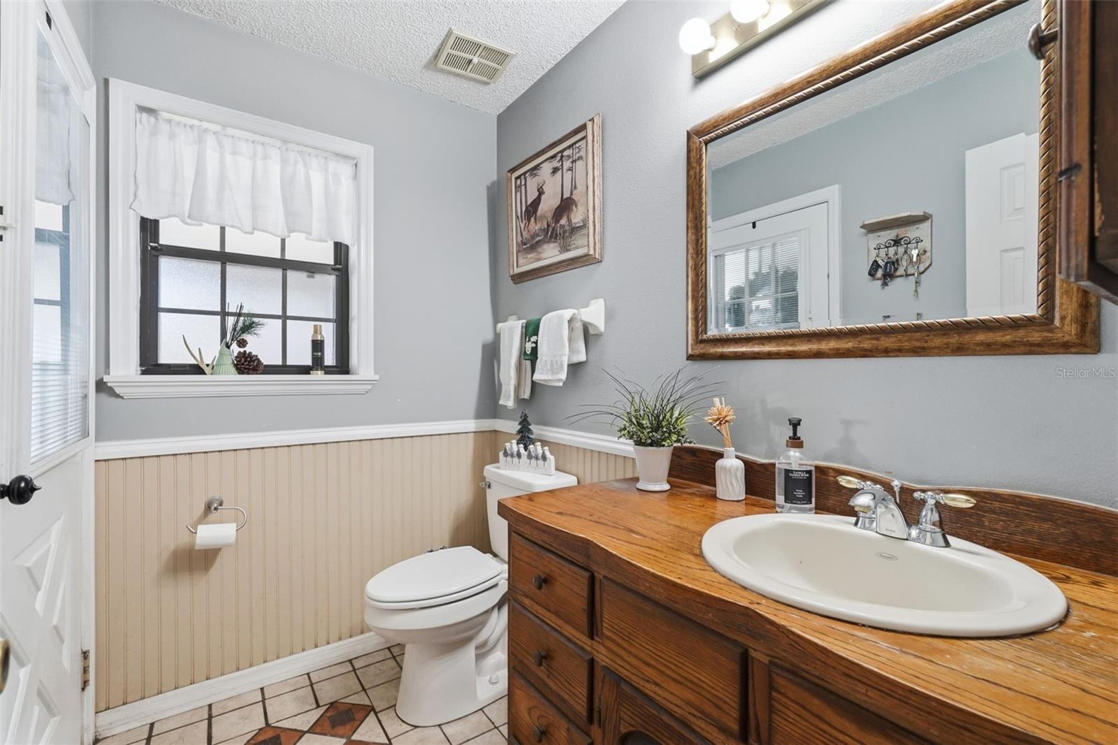 Image 12 of 70 For 2911 Walker Road