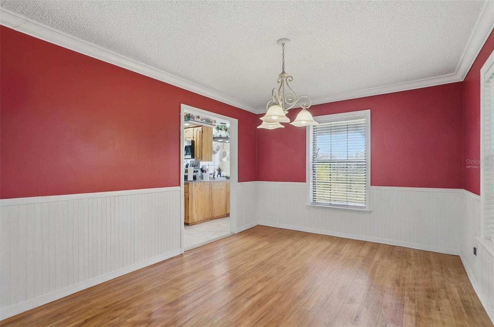 Image 20 of 70 For 2911 Walker Road