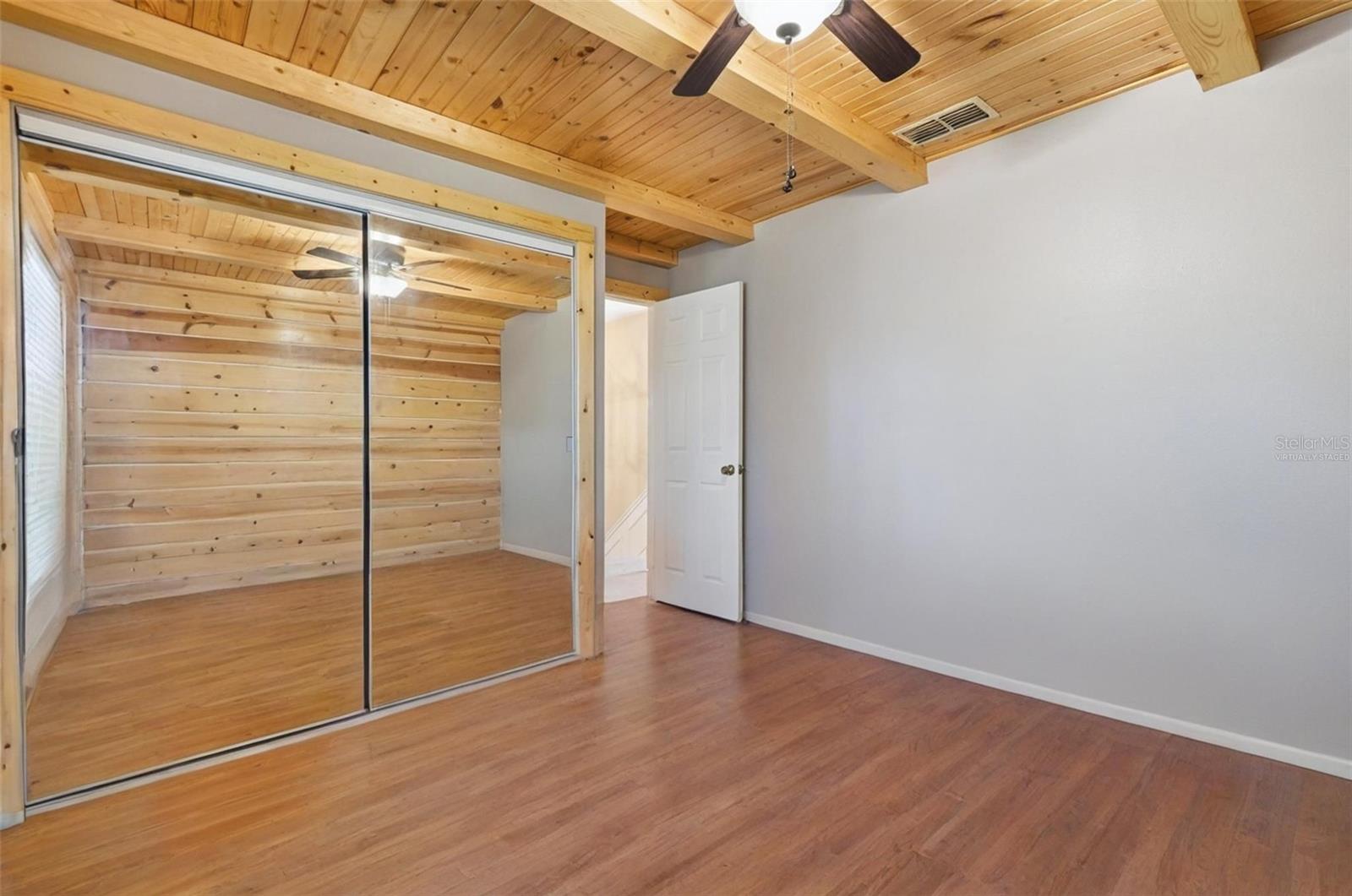 Image 33 of 70 For 2911 Walker Road