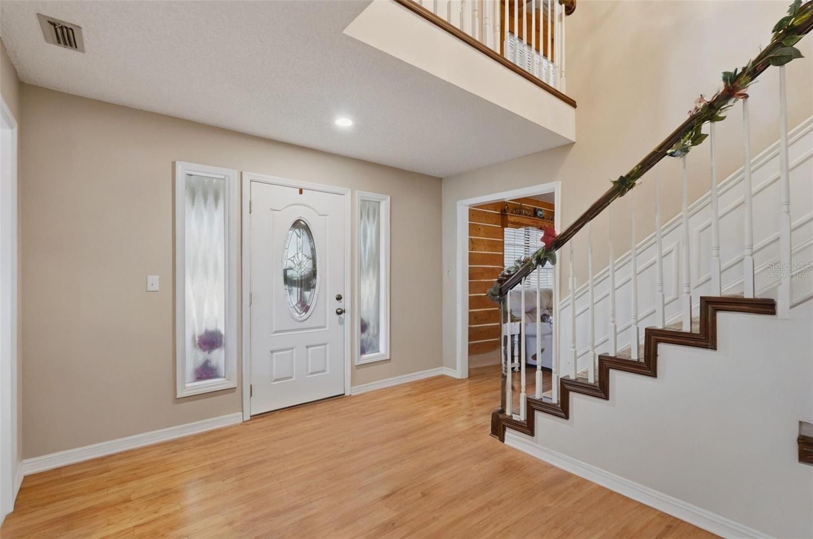 Image 4 of 70 For 2911 Walker Road