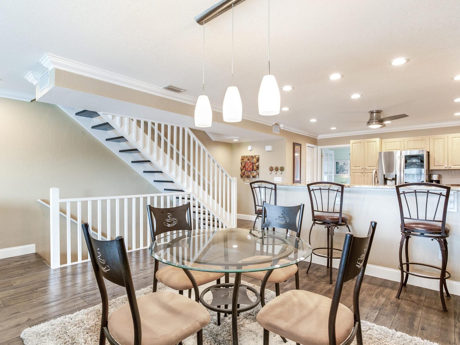 Image 19 of 87 For 521 Pinellas Bayway S 107