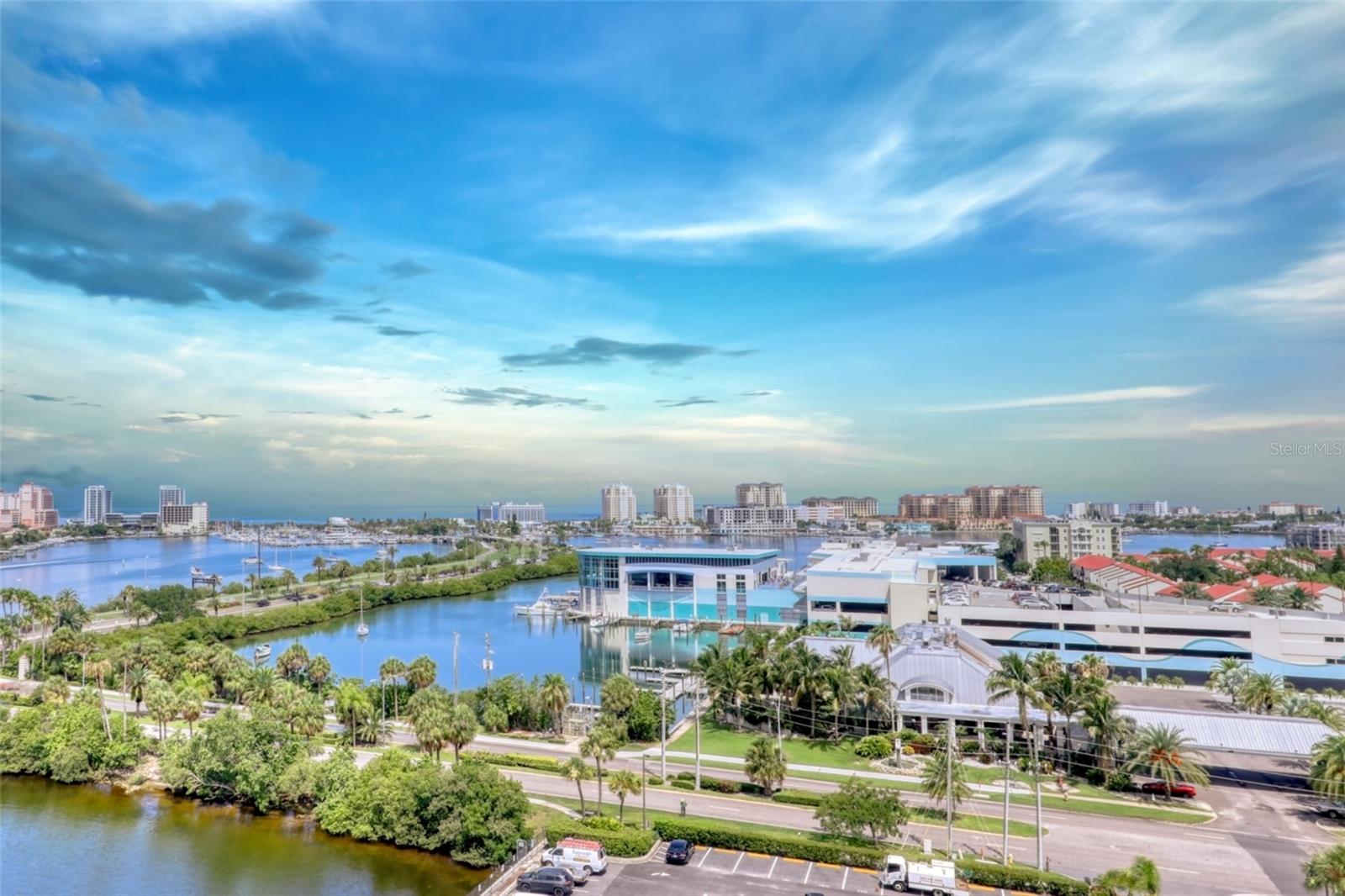 Image 2 of 34 For 31 Island Way 1205