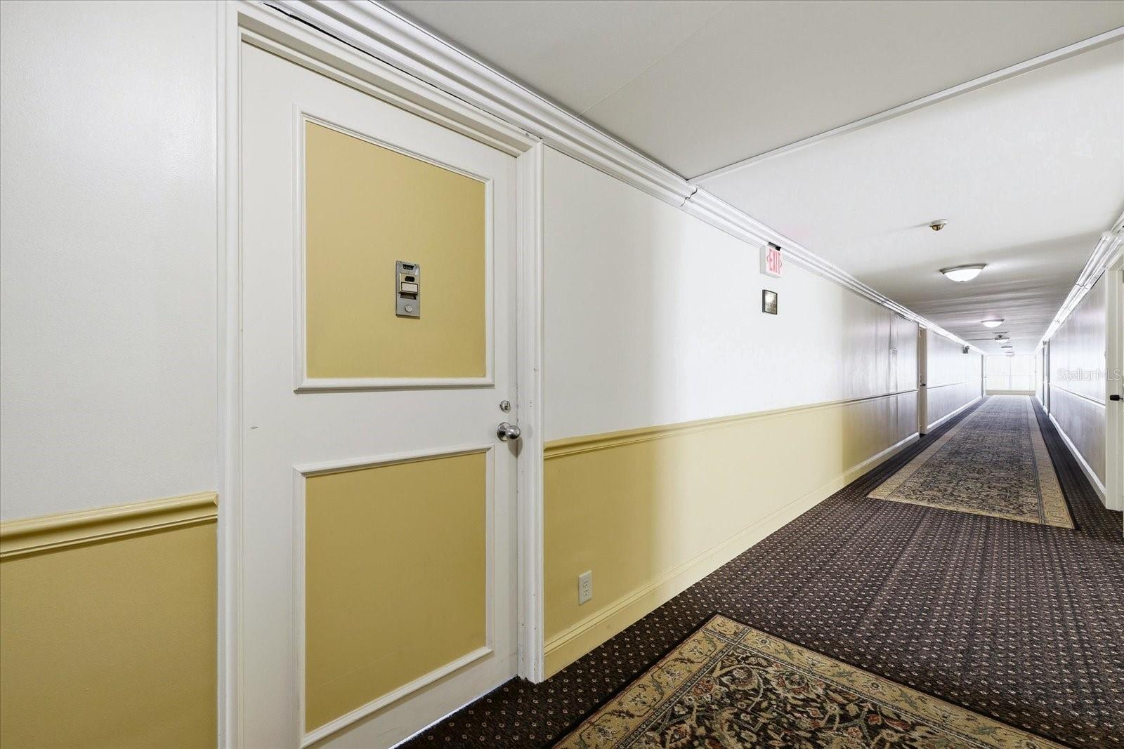 Image 30 of 34 For 31 Island Way 1205