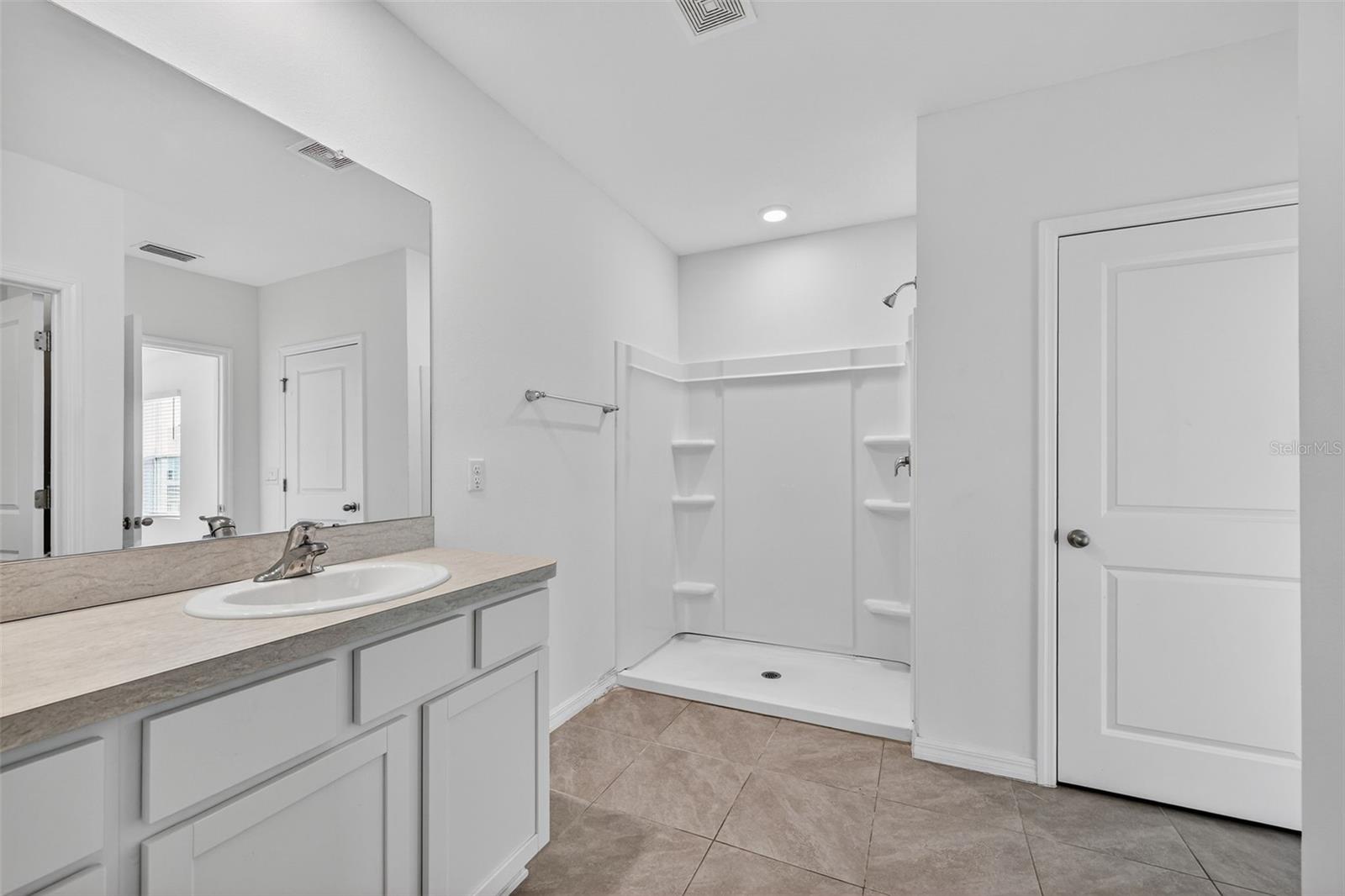 Image 15 of 49 For 3842 Sunny Spring Street