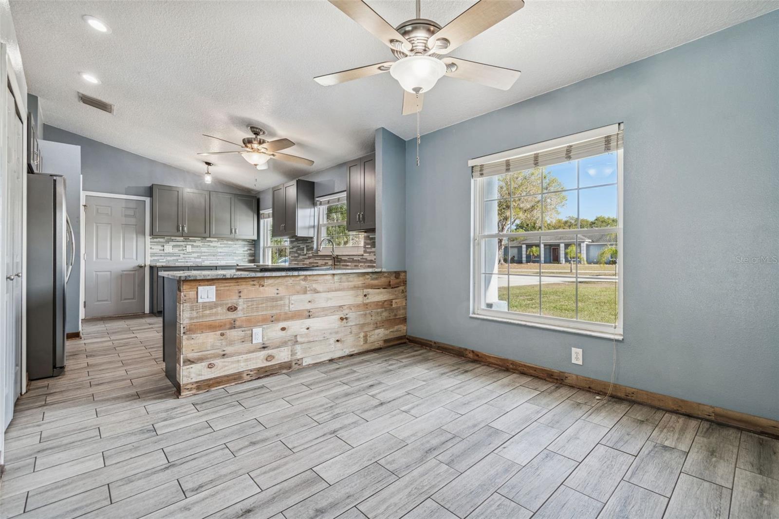 Image 17 of 87 For 12030 Colonial Estates Lane