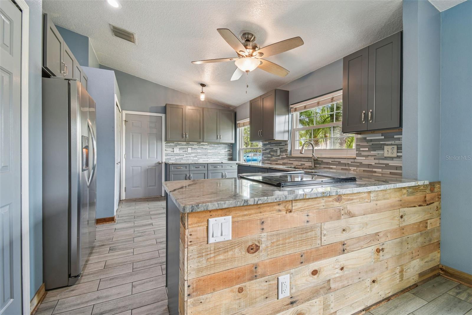 Image 25 of 87 For 12030 Colonial Estates Lane