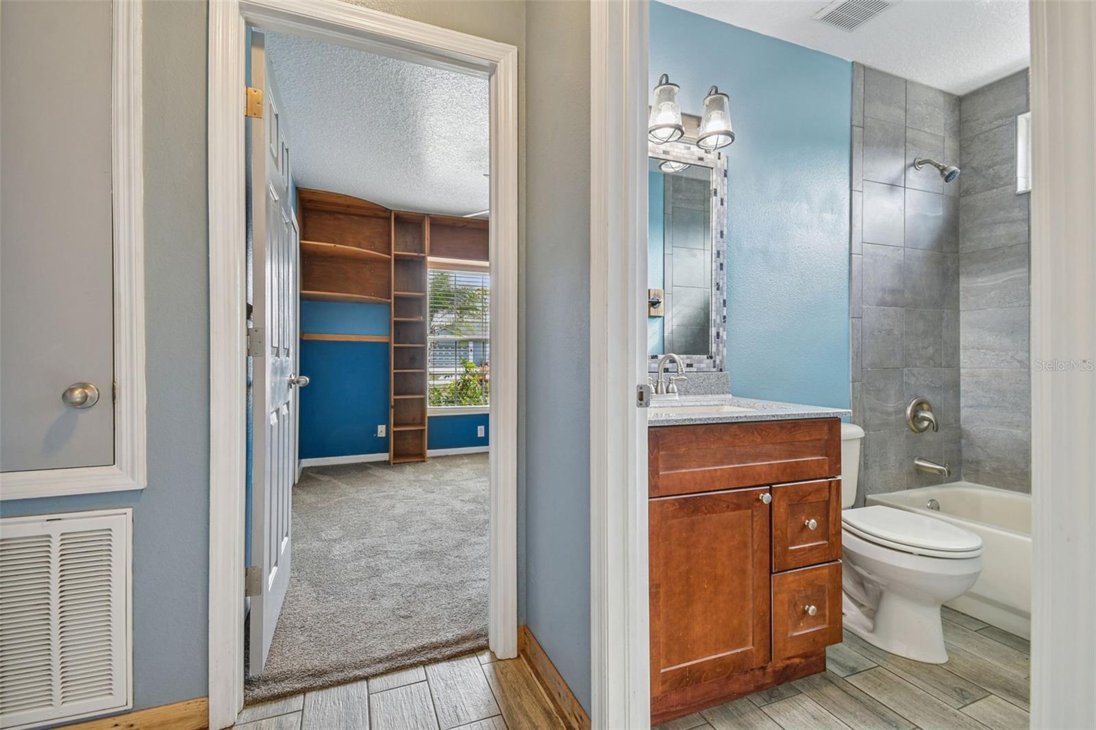 Image 40 of 87 For 12030 Colonial Estates Lane