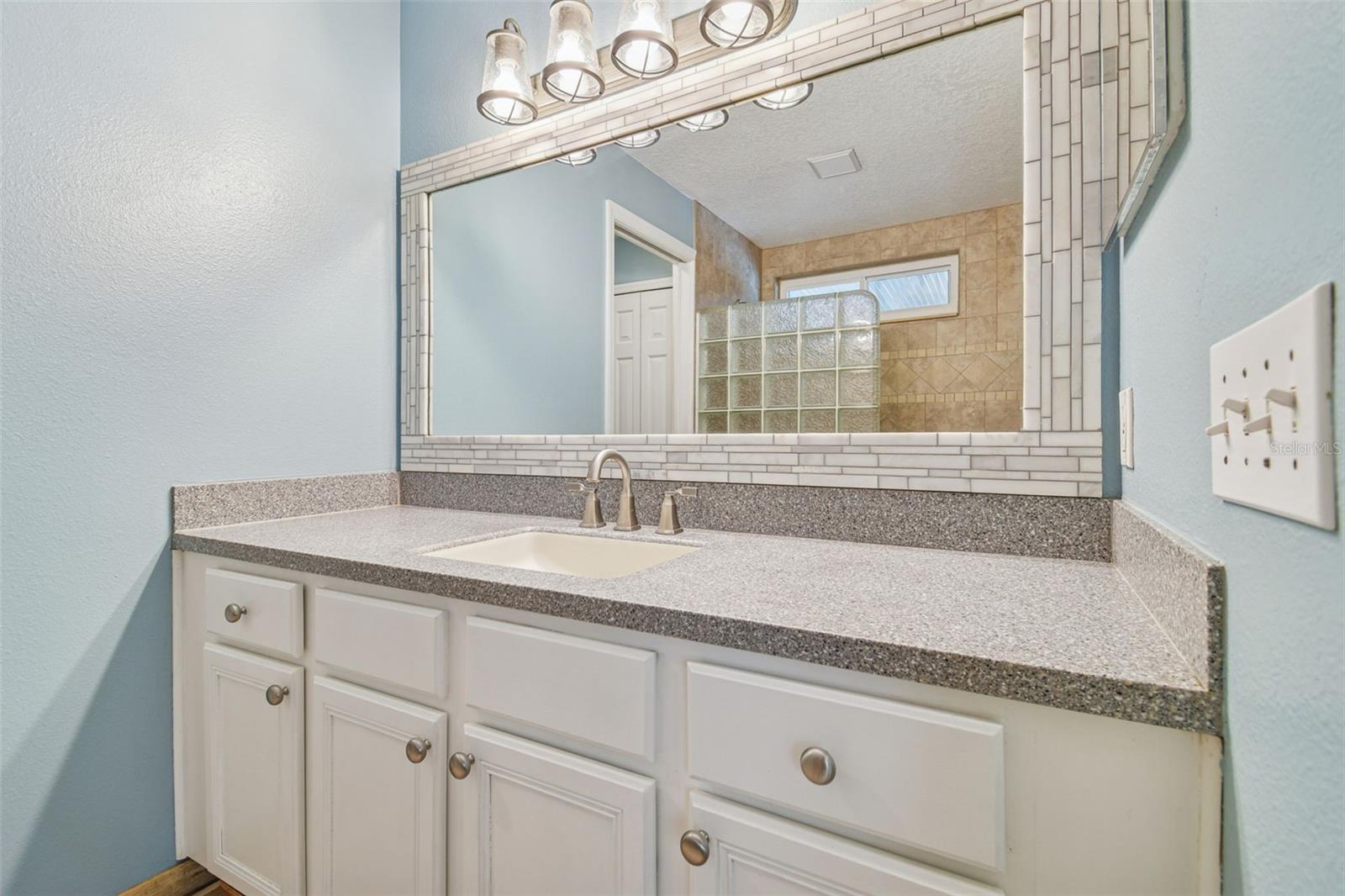 Image 41 of 87 For 12030 Colonial Estates Lane