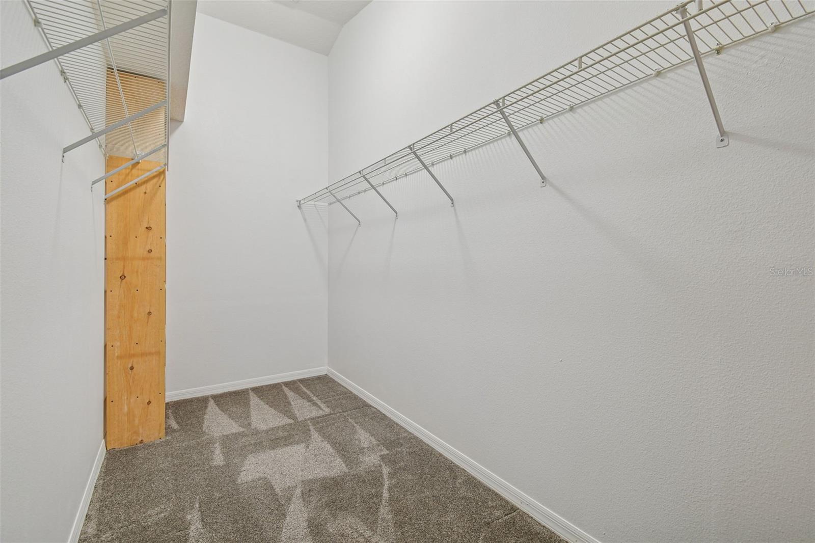 Image 45 of 87 For 12030 Colonial Estates Lane