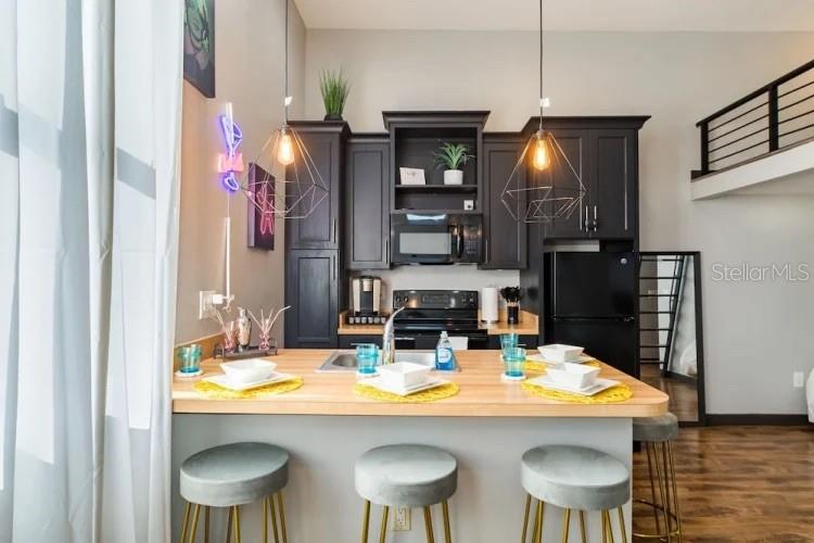 Image 15 of 16 For 2004 Howard Avenue 205