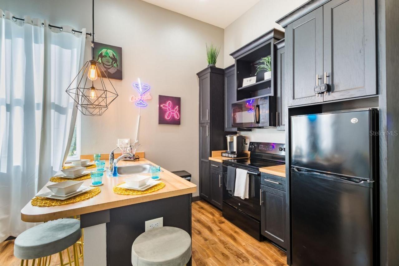 Image 16 of 16 For 2004 Howard Avenue 205