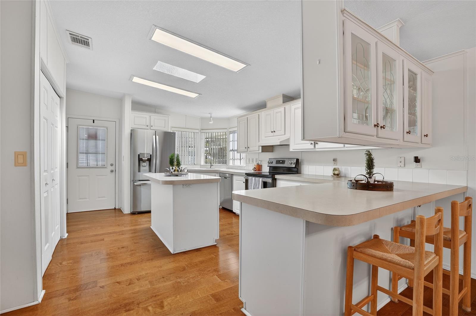 Image 13 of 32 For 917 50th Avenue Terrace W