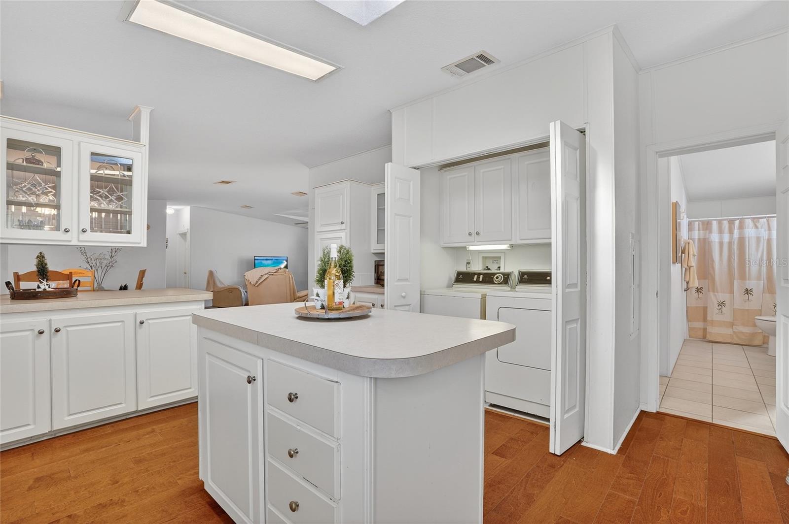 Image 16 of 32 For 917 50th Avenue Terrace W