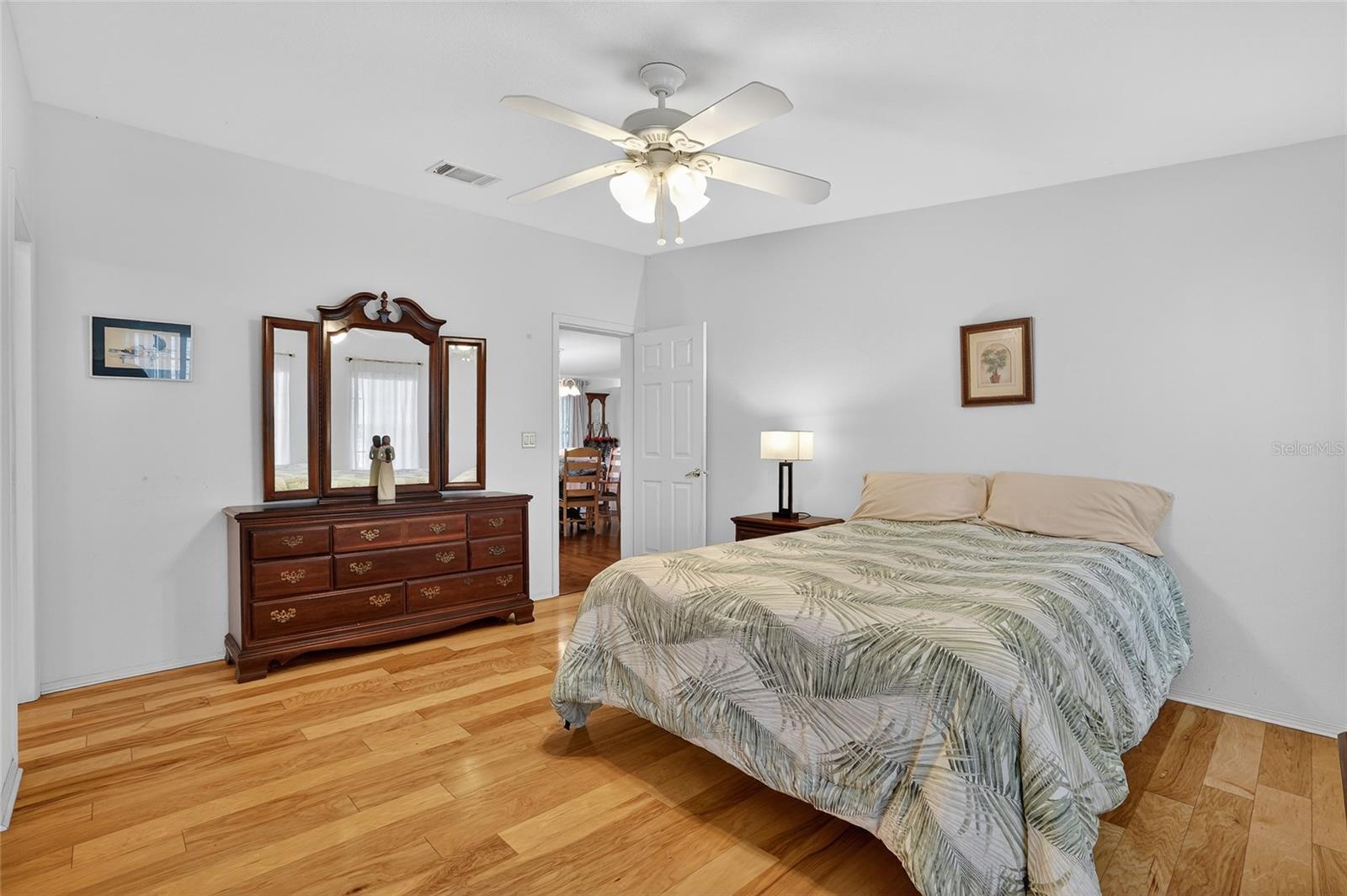 Image 18 of 32 For 917 50th Avenue Terrace W