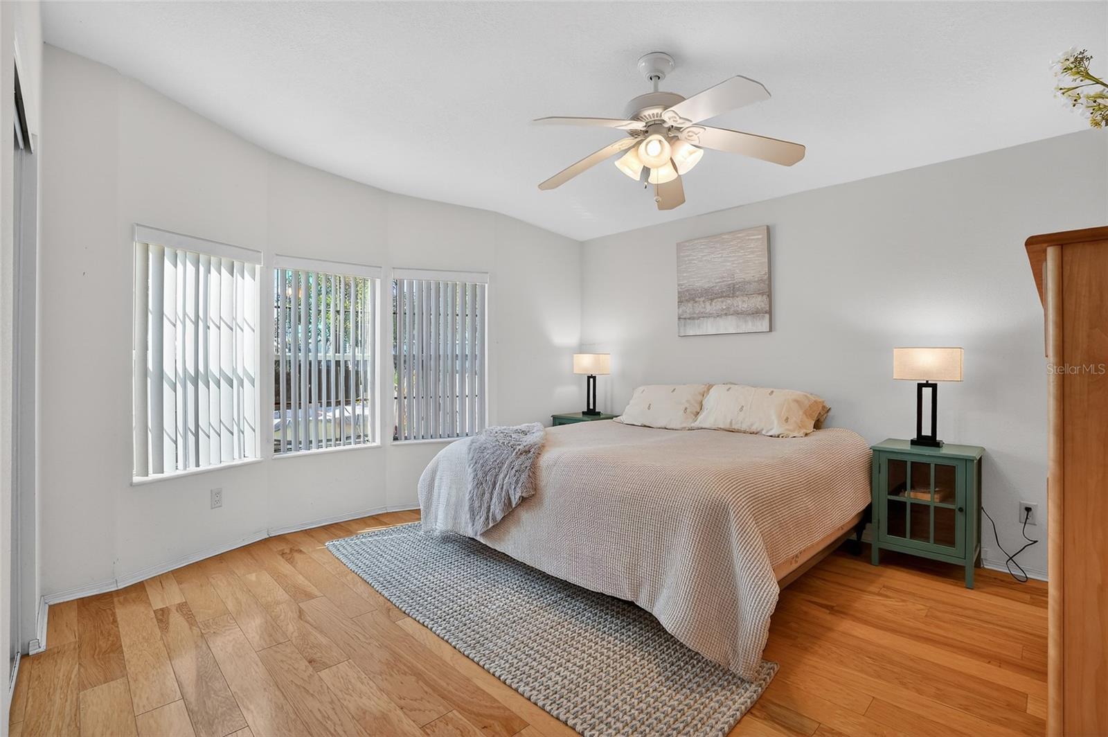 Image 24 of 32 For 917 50th Avenue Terrace W