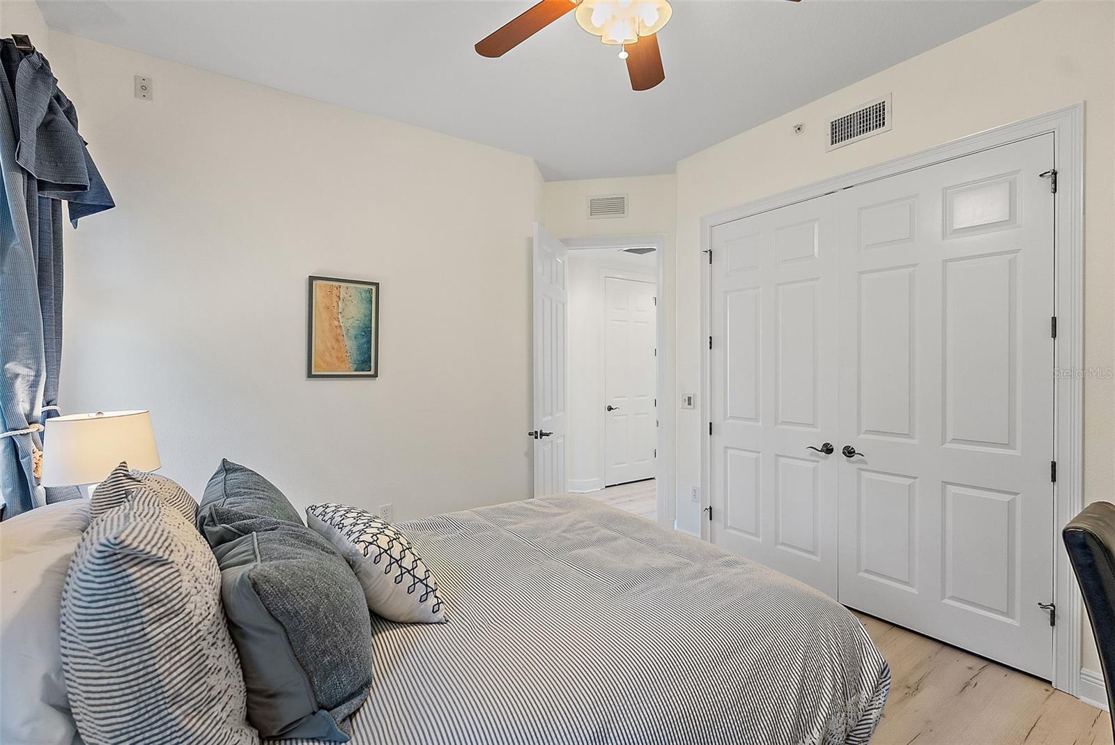 Image 31 of 48 For 43 Bayview Court S #a