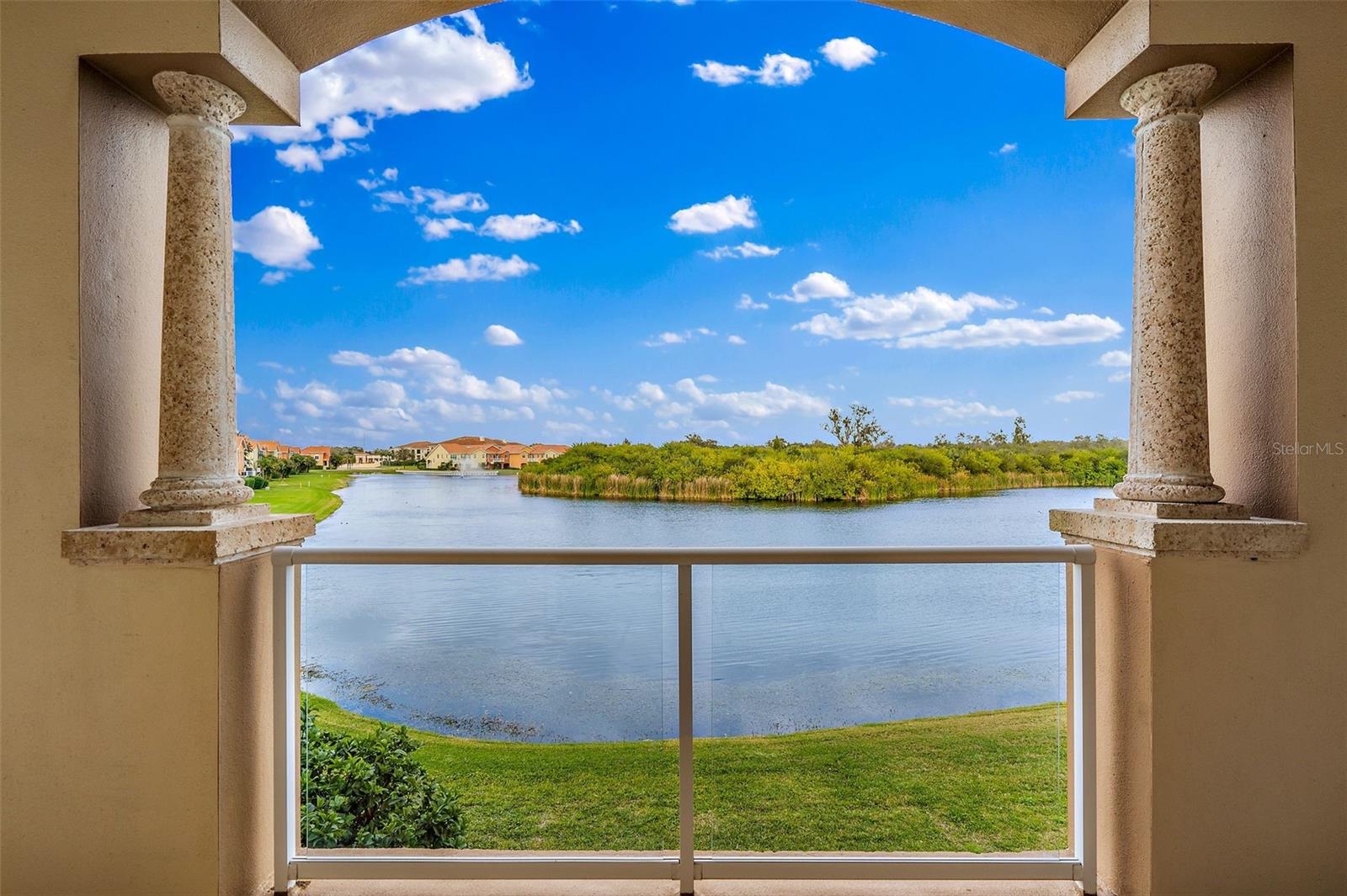 Image 38 of 48 For 43 Bayview Court S #a