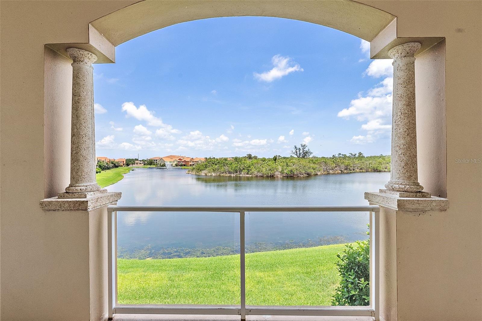 Image 40 of 48 For 43 Bayview Court S #a