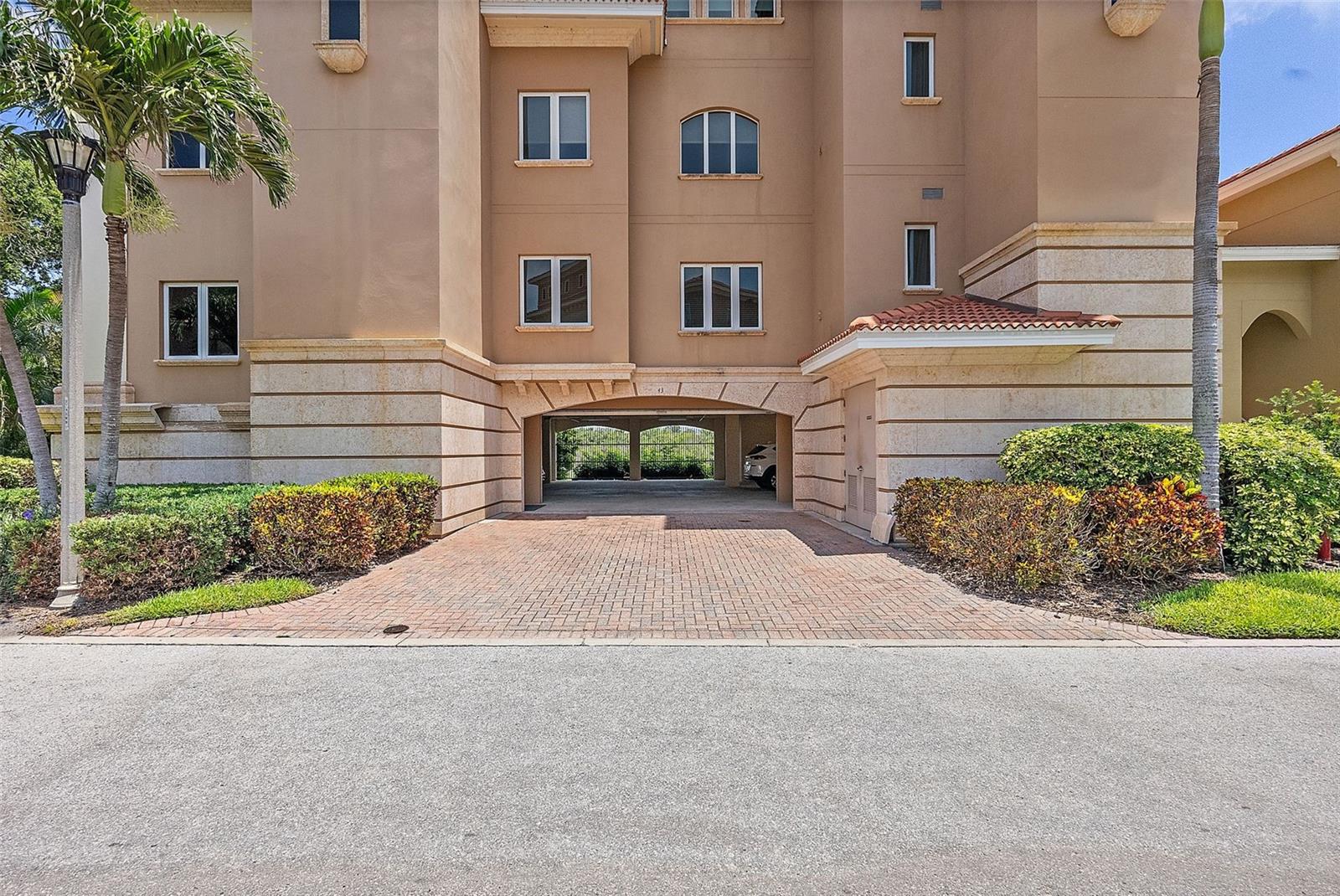 Image 47 of 48 For 43 Bayview Court S #a