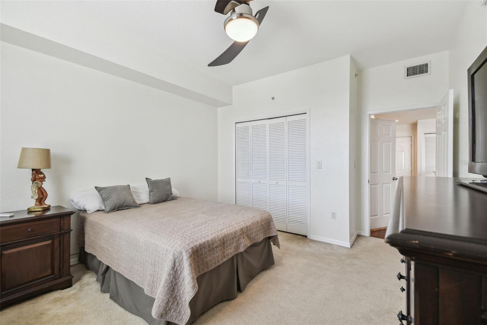 Image 24 of 53 For 700 Harbour Island Boulevard 740