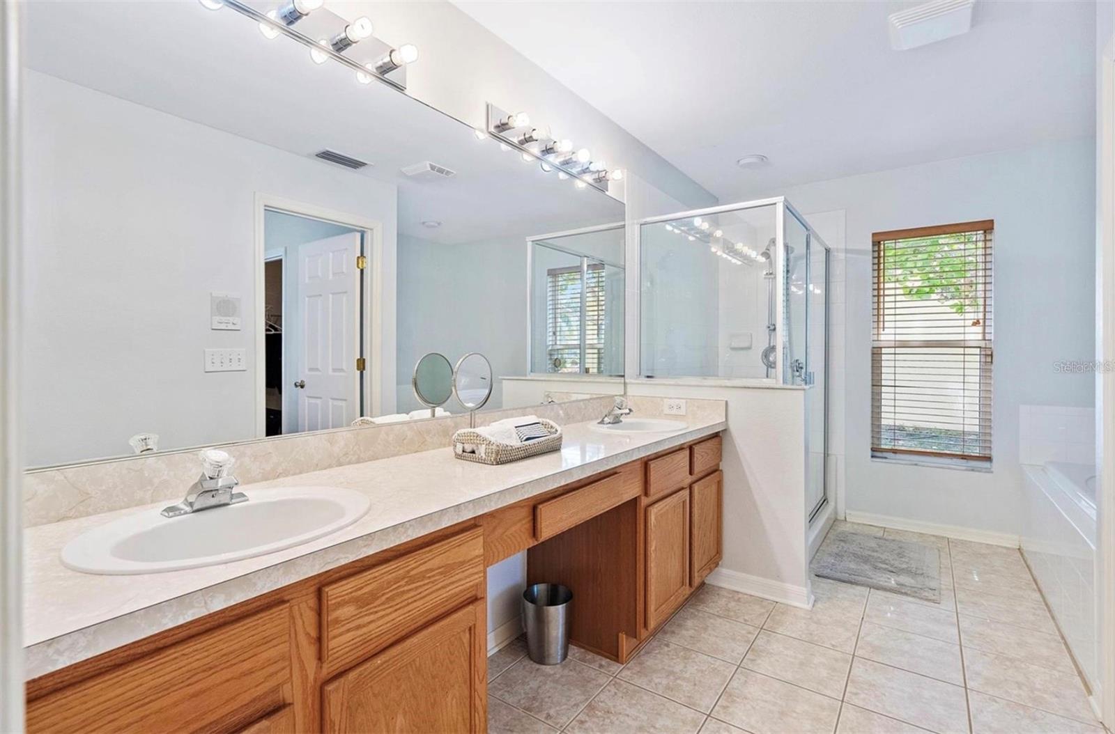 Image 15 of 32 For 4619 Turtle Bay Terrace