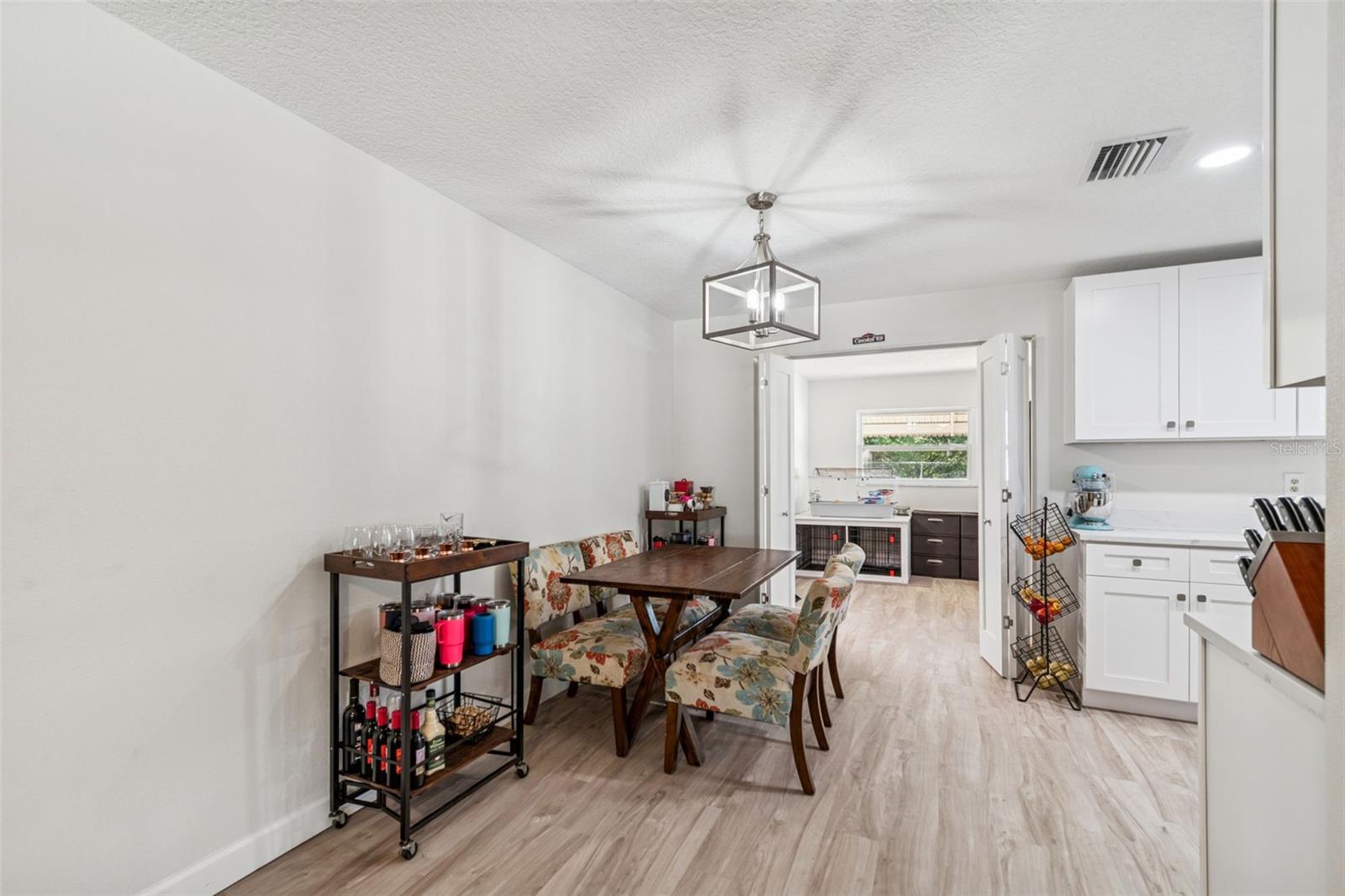 Image 10 of 31 For 712 Lemonwood Dr