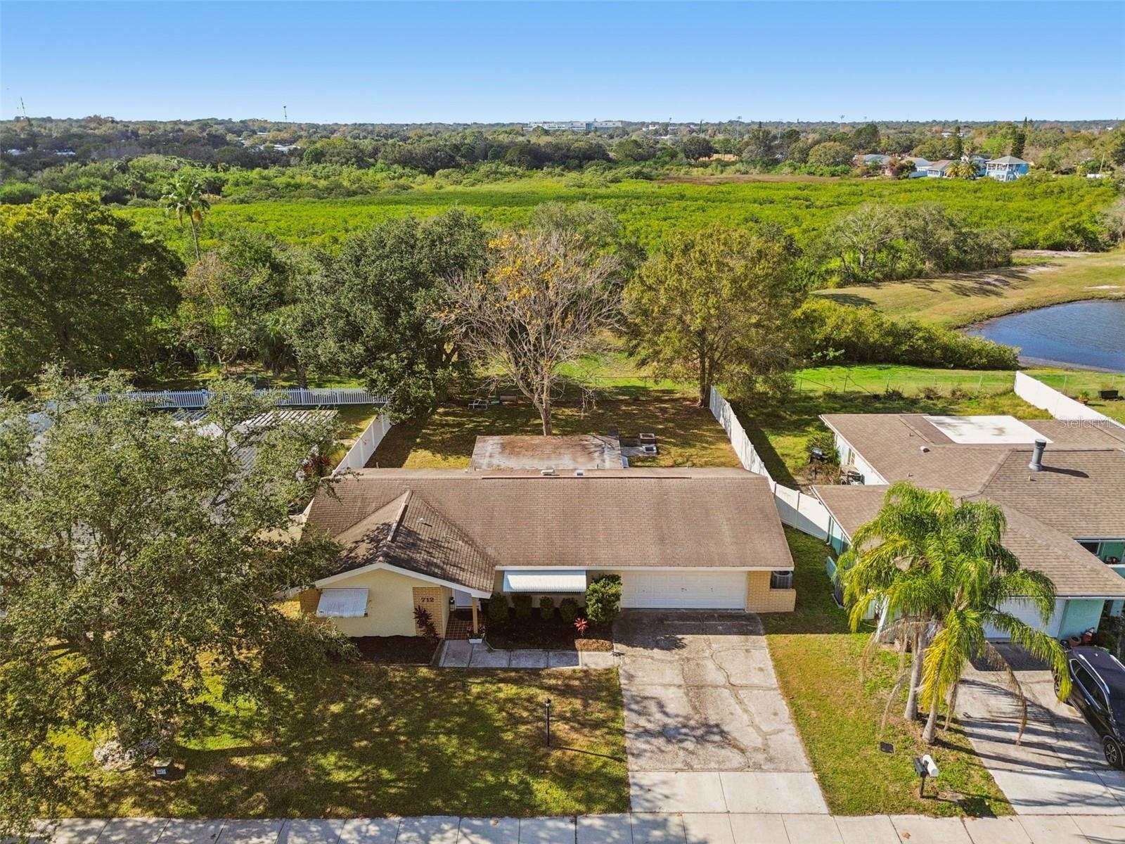 Image 23 of 31 For 712 Lemonwood Dr