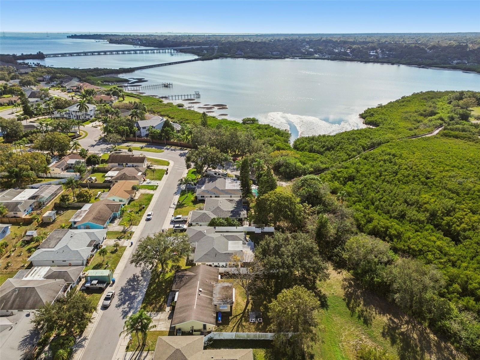 Image 26 of 31 For 712 Lemonwood Dr