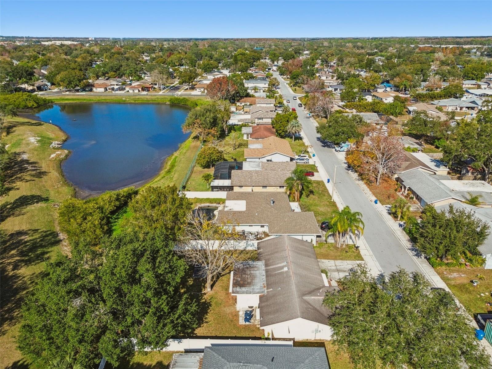 Image 29 of 31 For 712 Lemonwood Dr