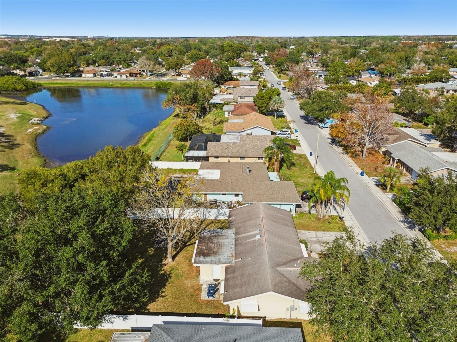 Image 30 of 31 For 712 Lemonwood Dr