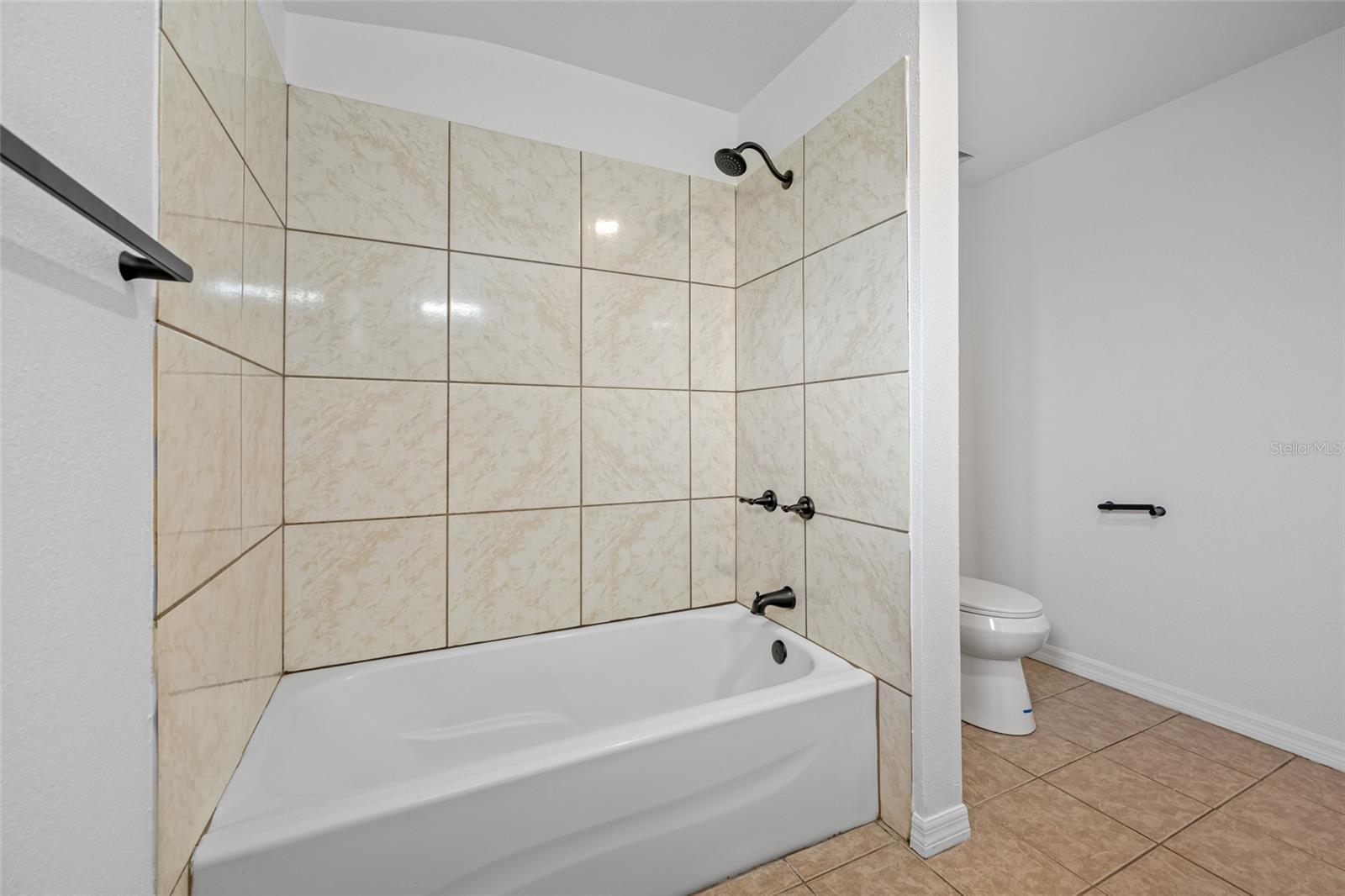 Image 9 of 12 For 5109 Horton Road B