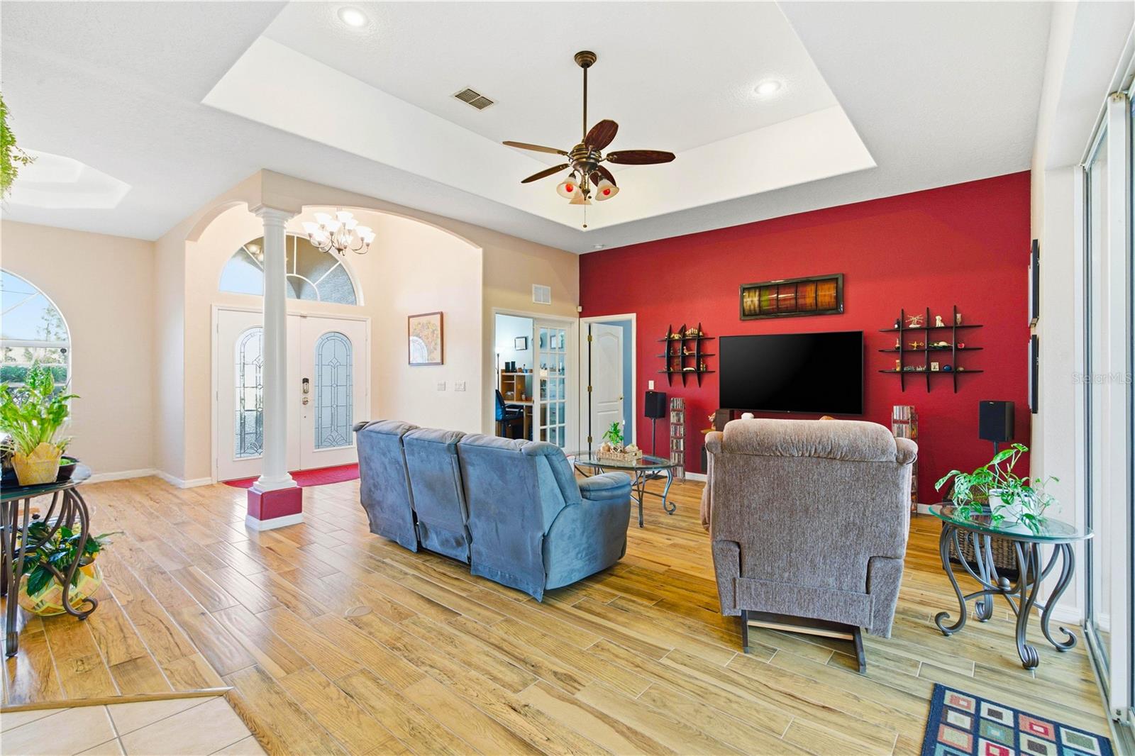 Image 21 of 75 For 13024 Meinert Avenue