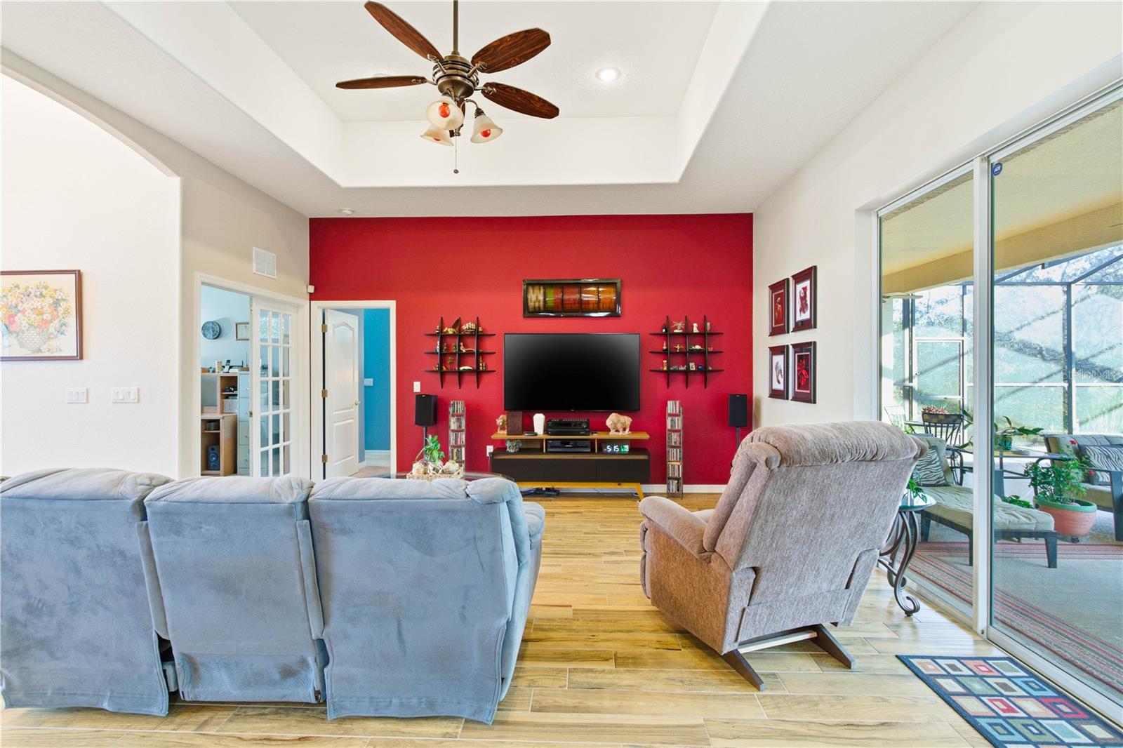 Image 22 of 75 For 13024 Meinert Avenue