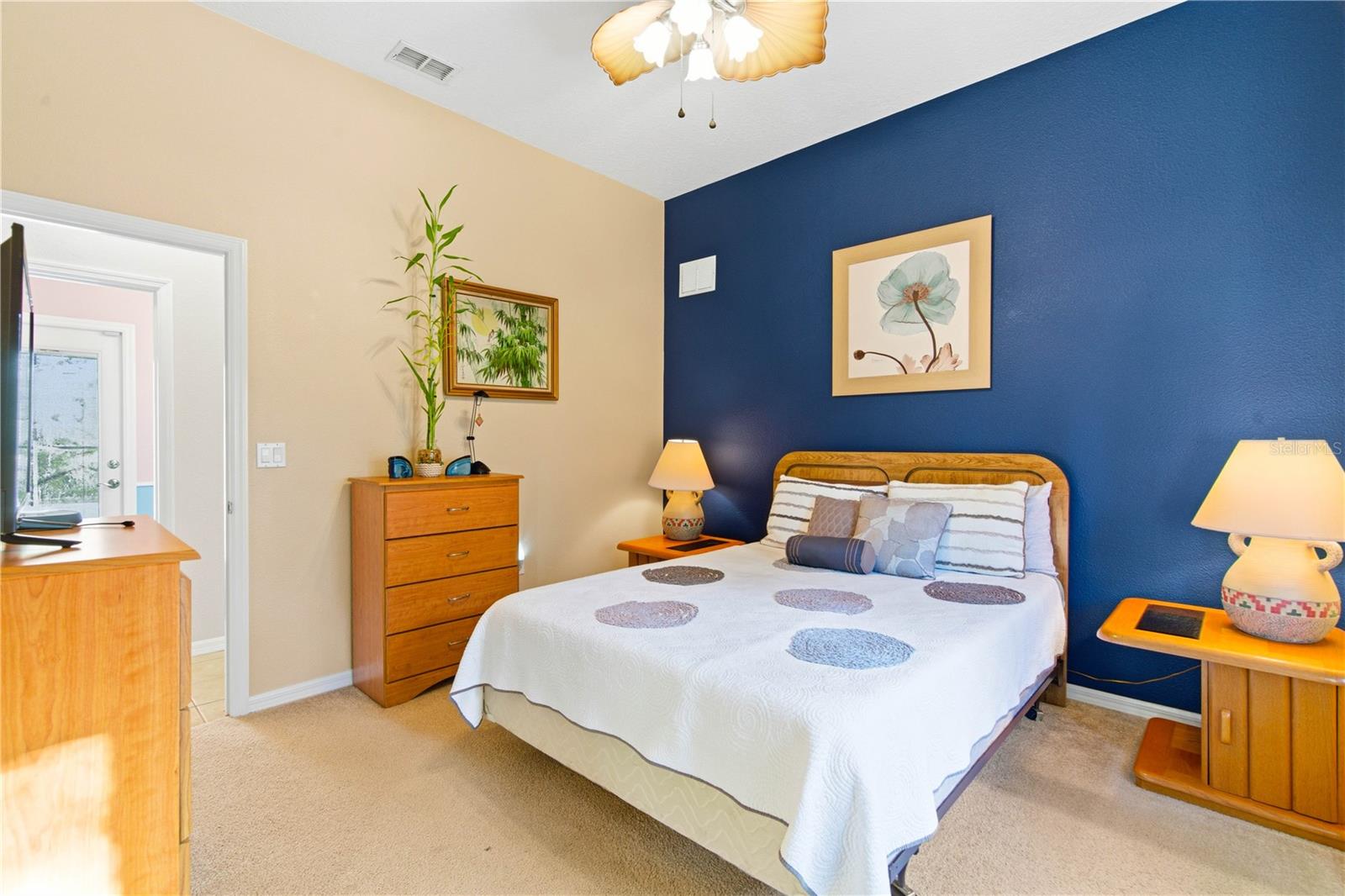 Image 44 of 75 For 13024 Meinert Avenue