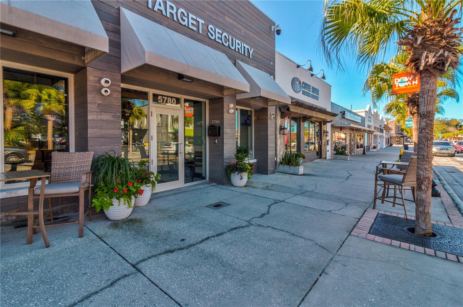 Image 13 of 24 For 6225 Harrison Street