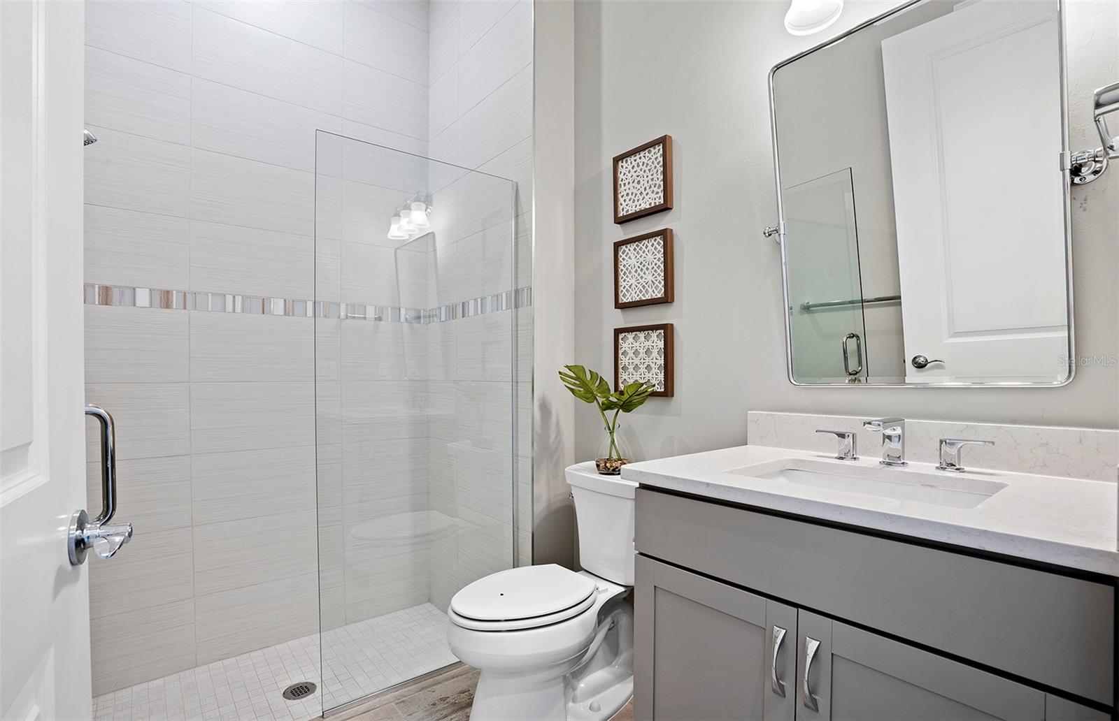 Image 18 of 28 For 6016 Silver Grass Court